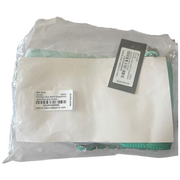 Badgley Mischka vegan leather phone case w/ diamond quilting and studs Green NWT - Picture 6 of 7